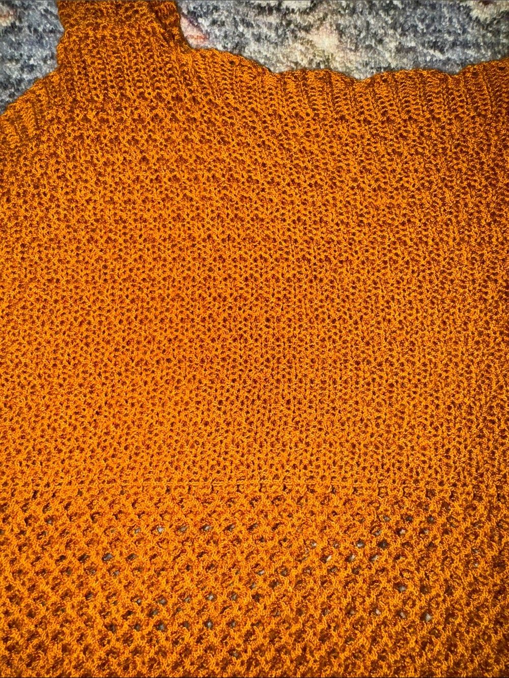 Crocheted tank top - Picture 3 of 3